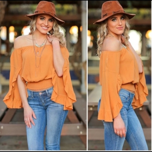 Off the Shoulder Blouse - Picture 1 of 4